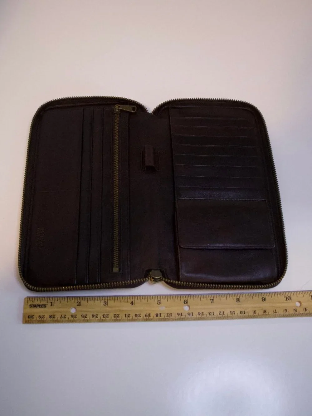 Vintage ONASIS Lizard Embossed Leather Long zip around travel Wallet